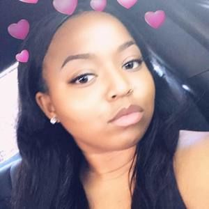 Meet your Posher, Alonica